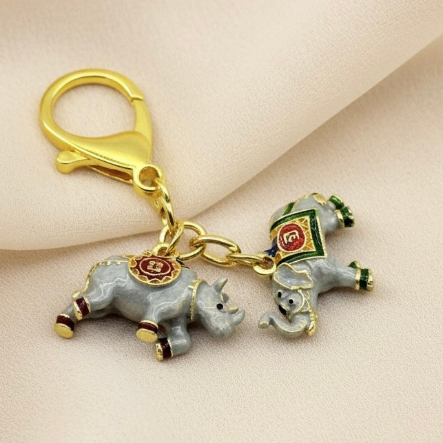 Anti Robbery & Anti scamming Keychain (Feng Shui 2026) Rhino & Elephant