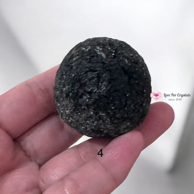 Agni Manitite (Clamshell) Round Aaaa Grade (50% Off)40Mm Series Photo 4 Raw Crystals