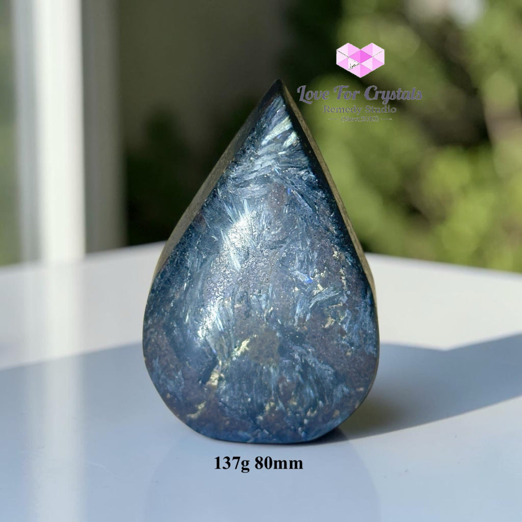 Astrophyllite Flame (Russia) Firework Stone - 137g 80mm - Astrophyllite
