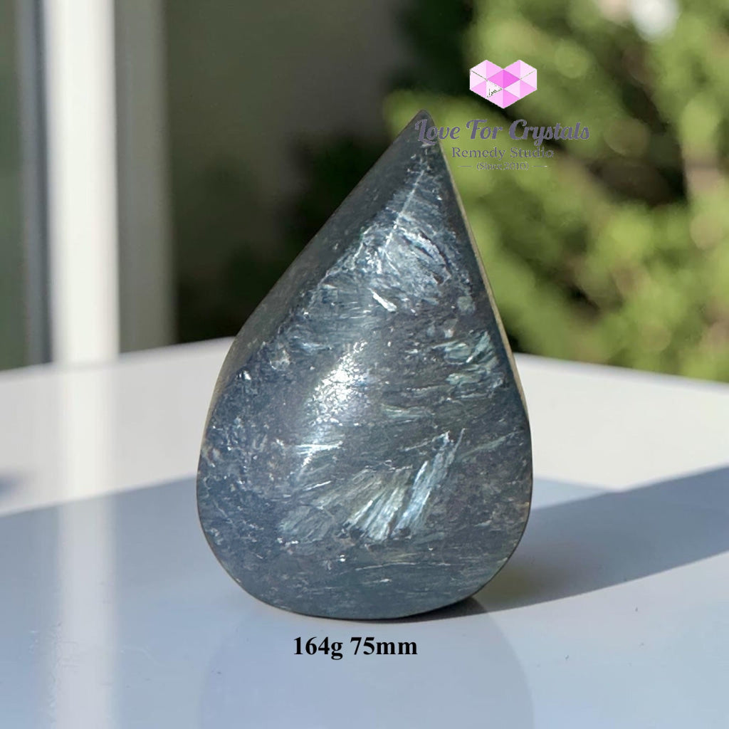 Astrophyllite Flame (Russia) Firework Stone - 164g 75mm - Astrophyllite