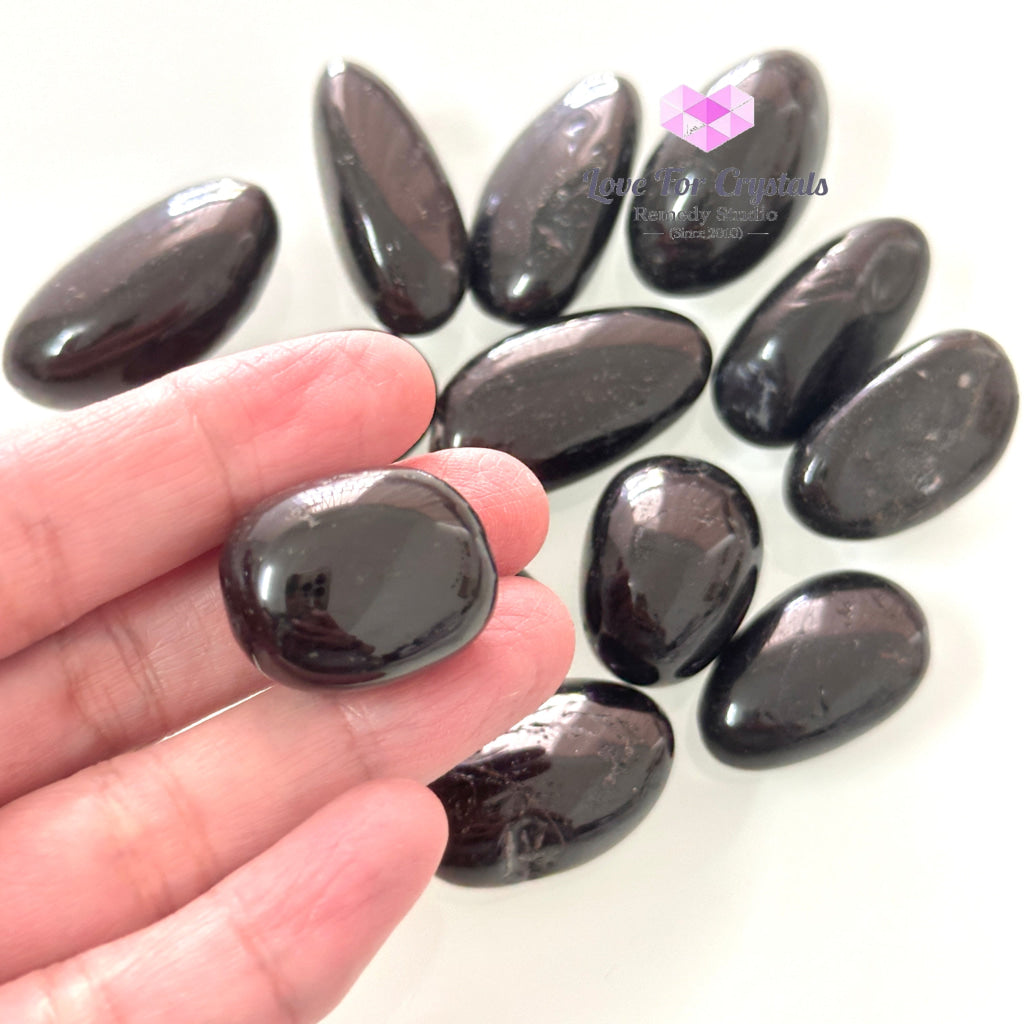 Black Tourmaline Tumbled Stone 20-30mm, Protection - Random Piece - Tumbled Stones