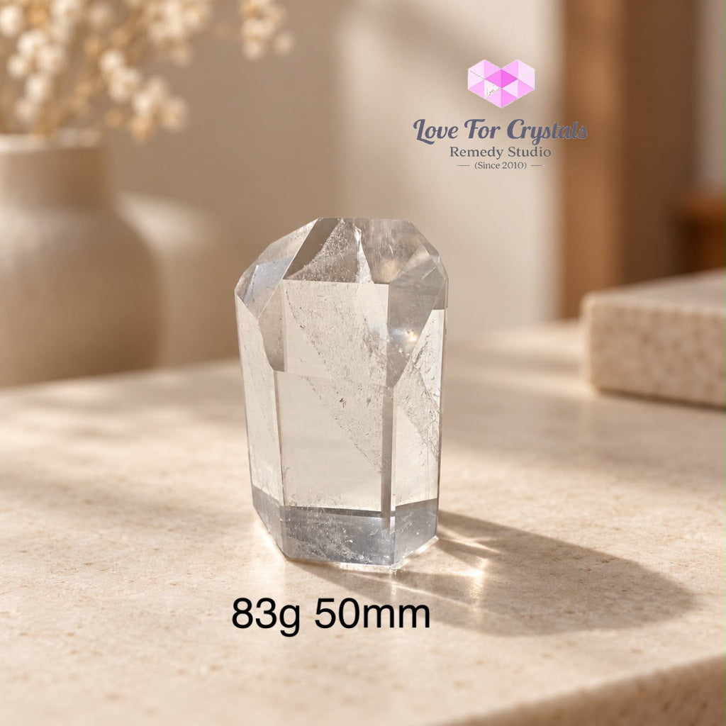Clear Quartz AAA Tower (Brazil) - 83g 50mm - Clear quartz