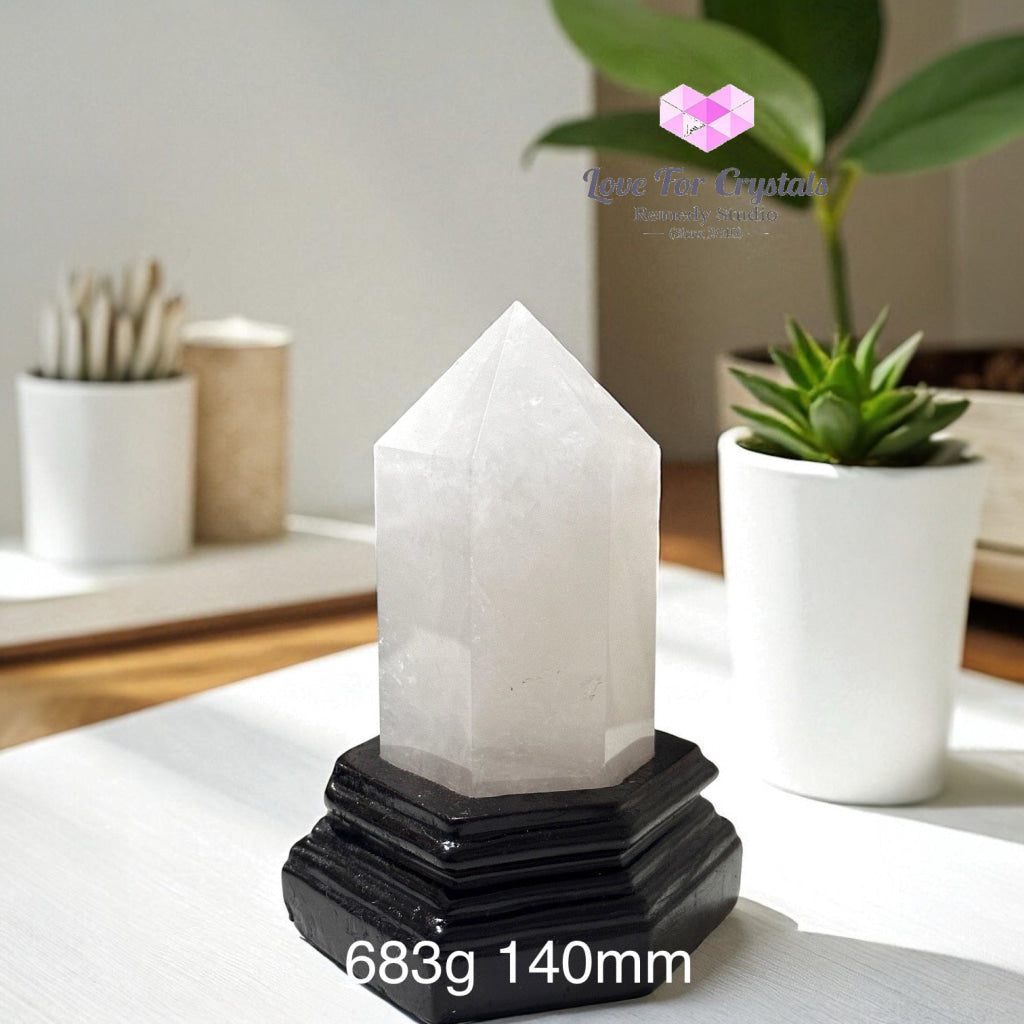 Clear Quartz Anchor Pointer with Wooden Stand 683g 140mm Clear quartz