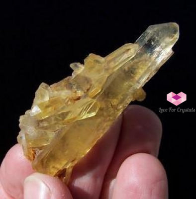Clear Quartz Cluster With Iron Coating (70X54X32 Mm) Raw Stones