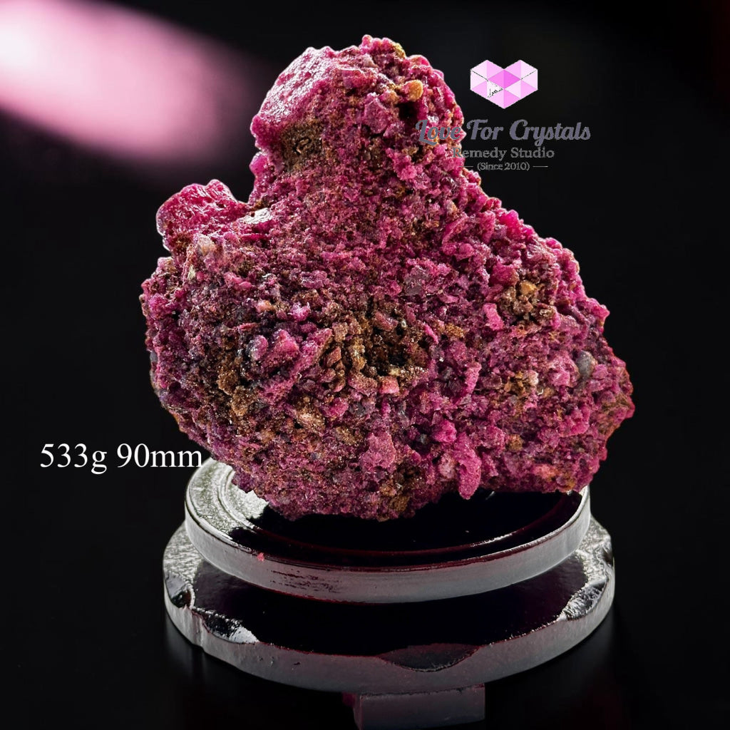 Lab-Grown Corundum Ruby on Wooden Rotating Base (Mozambique) - 533g 90mm - Ruby