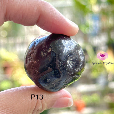 Garnet Tumbled (Brazil) Stones