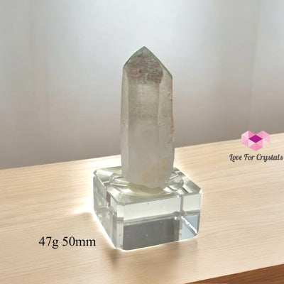 Green and Red Phantom Point in acrylic stand (Brazil) 47g 50mm Phantom Quartz