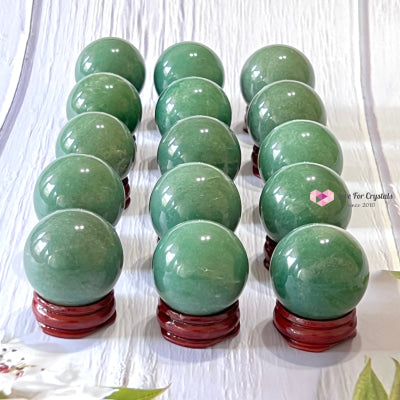 Green Aventurine Spheres 30-40Mm Series With Wooden Stand