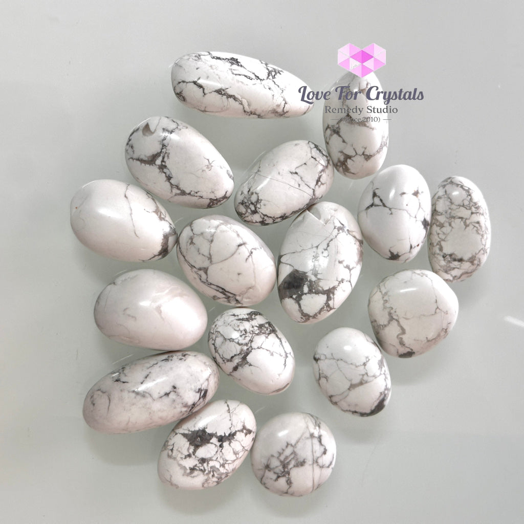 Howlite Tumbled Stone 20-30mm, Good Sleep - Random Piece - Tumbled Stones