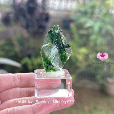 Multi-colour Andara Crystal: Ice Emerald Mint 9g Andara crystal