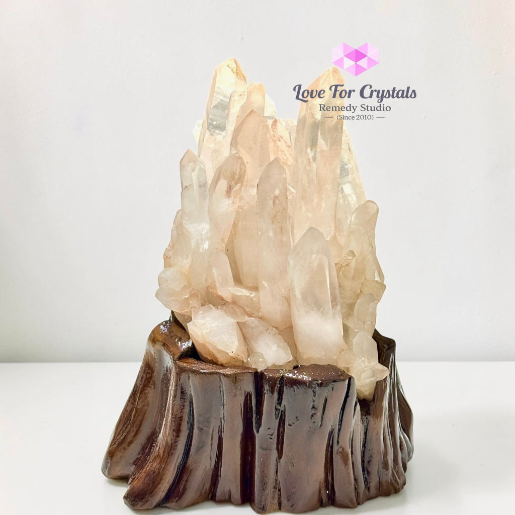 Natural Madagascar Quartz Cluster on Wooden Base AAA - 28x18x13cm - Cluster quartz