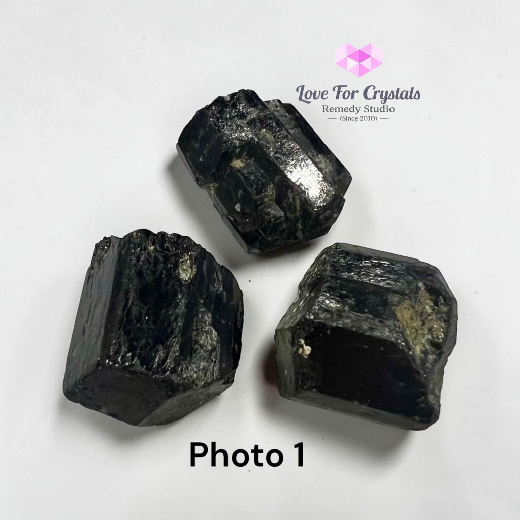 Raw Black Tourmaline (Protection • Grounding • Energy Shield) - Photo 1 (Pack of 3) - Black tourmaline