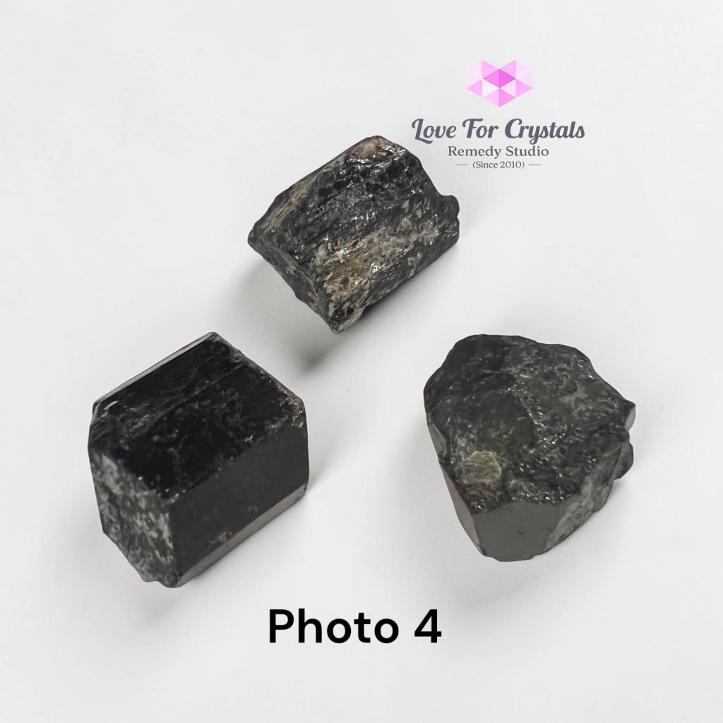 Raw Black Tourmaline (Protection • Grounding • Energy Shield) - Photo 4 (Pack of 3) - Black tourmaline