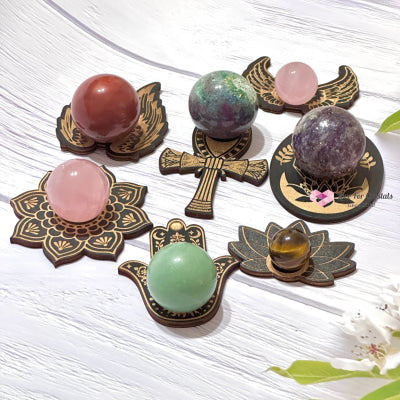 Sphere Wooden Stand (Assorted Designs) 50-70Mm