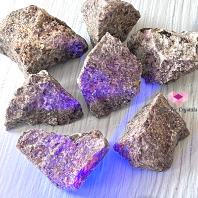 Yooperlite Raw Stones (Michigan) Stones