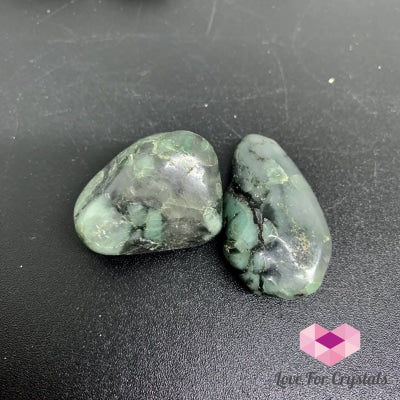 Emerald Tumbled (Brazil) Stones